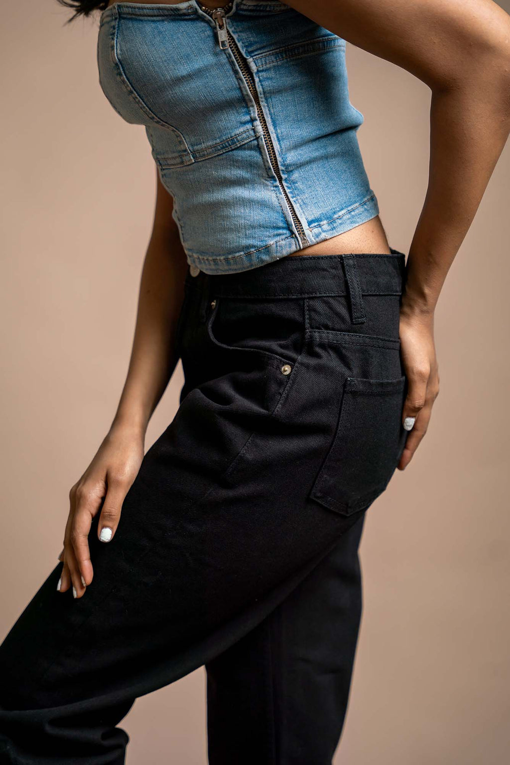 Leslie - Mom Fit Jeans - Blues and Jazz